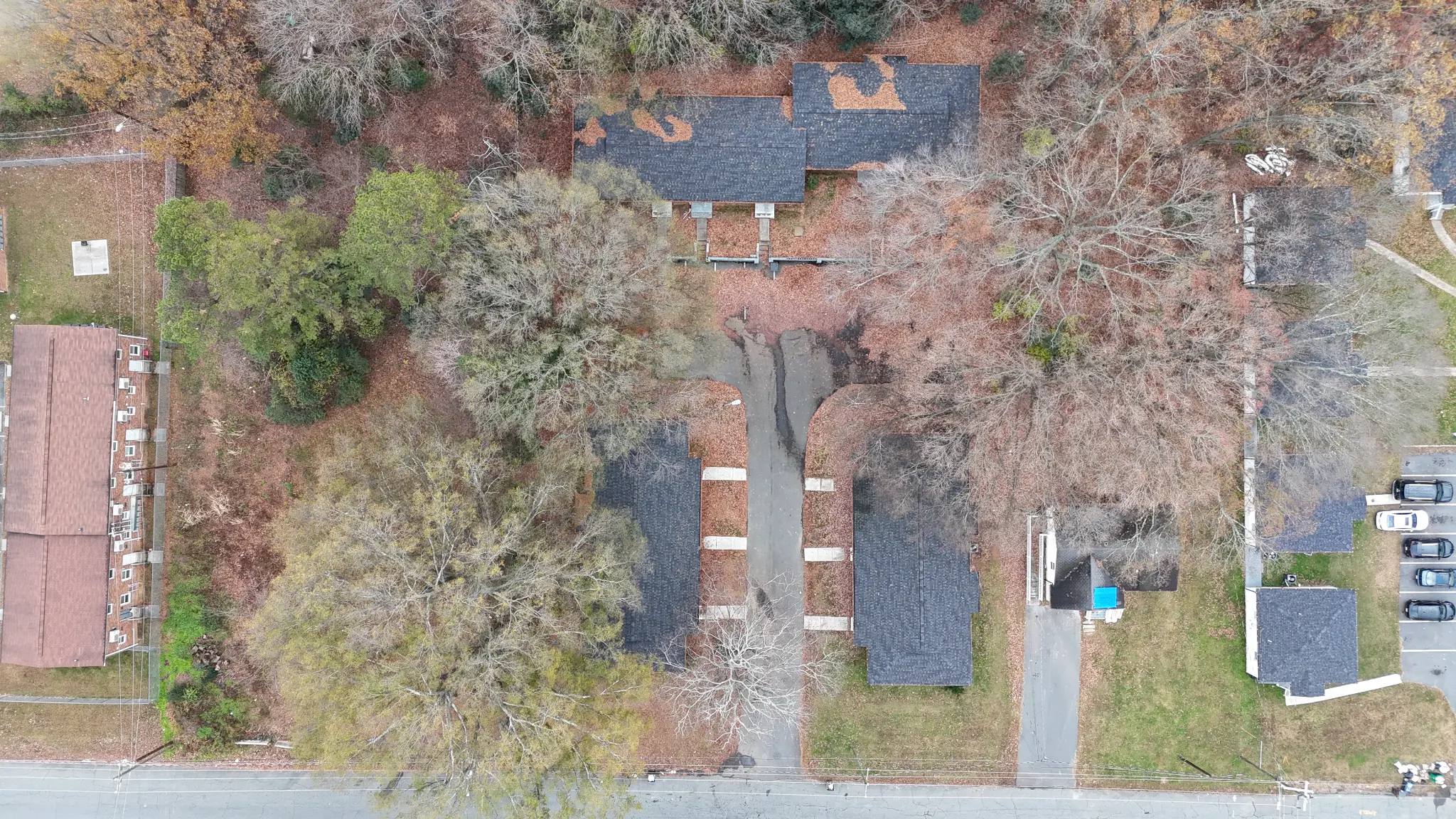 Carmine/Julia Distressed